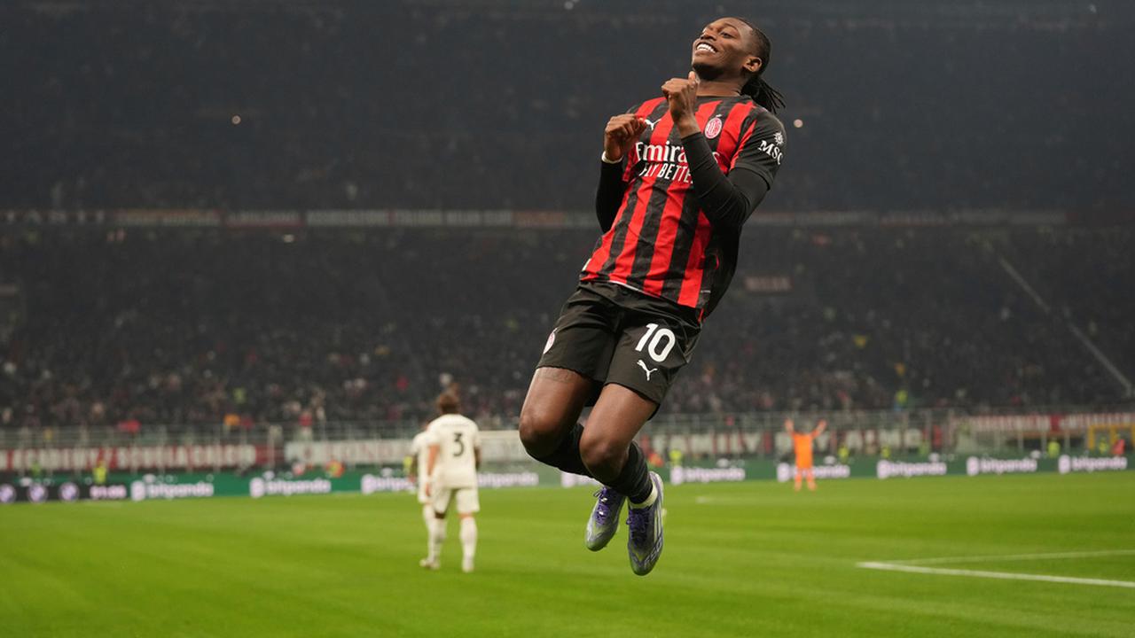 Dua Raksasa Premier League Berebut Bintang AC Milan di Bursa Transfer